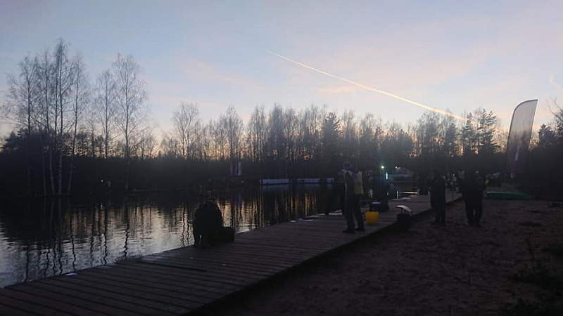 11b042e15cdbeb5edd0d78d861375532.jpg